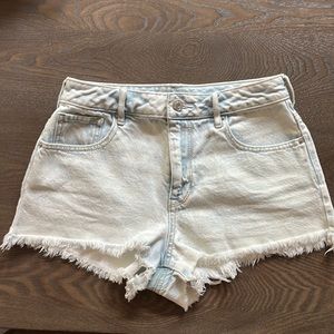 PacSun Light Blue Frayed Vintage High Rise Festival Denim Shorts Size 26